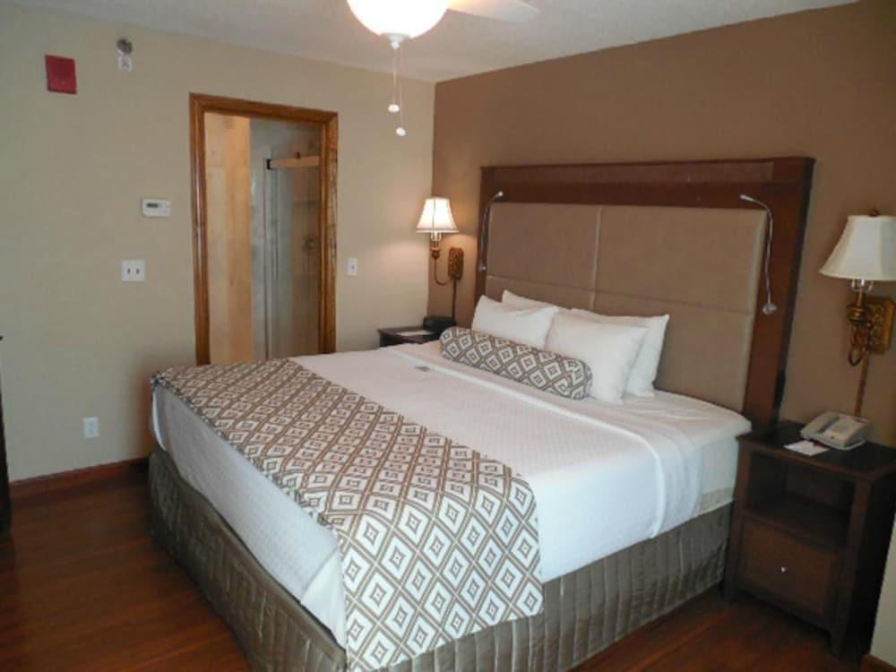 Clayton Plaza Hotel & Extended Stay Exterior foto